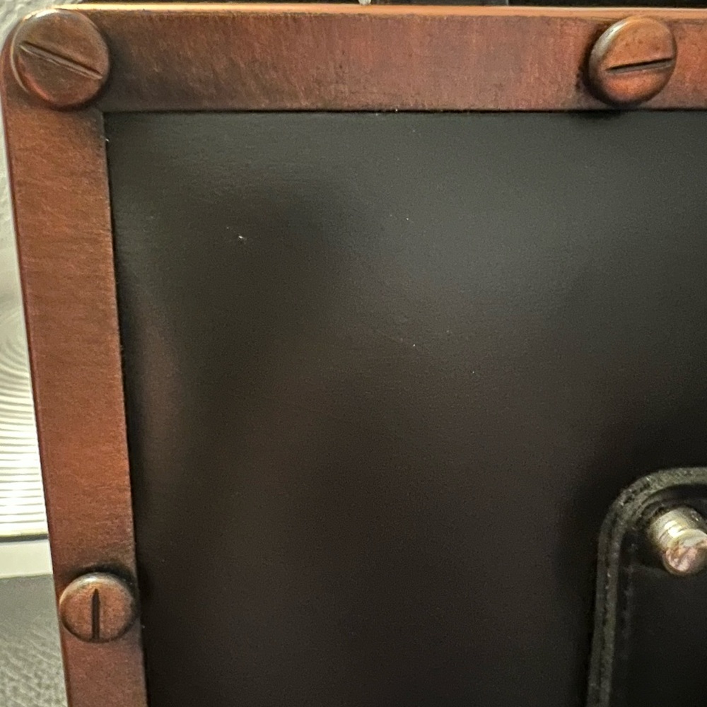 VTG AUTHENTIC NWT KADIN STRUCTURED BLACK with BRONZE GROMMETS TRIM and TURN LOCK - Picture 5 of 13
